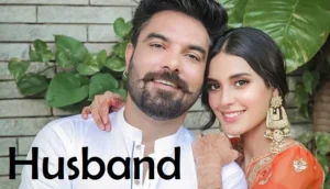 Iqra Aziz picture with her Husband