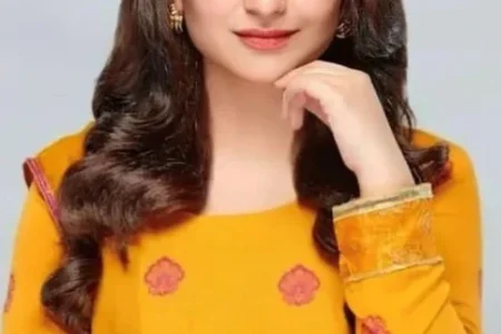 Yumna Zaidi Picture